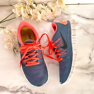 Nike free 5.0 womens shoes size 8.5 BRS 1000
